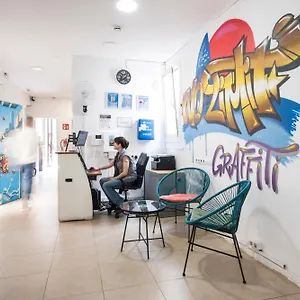 Albergue No Limit Graffiti